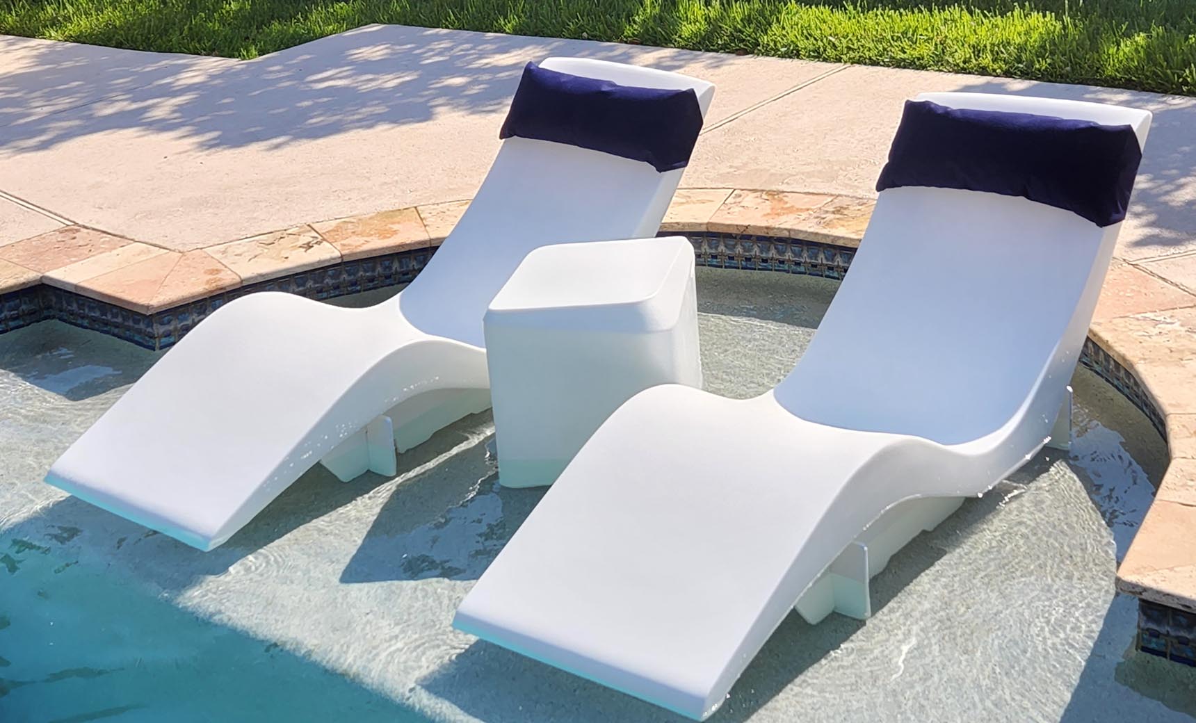 In water chaise lounge hot sale