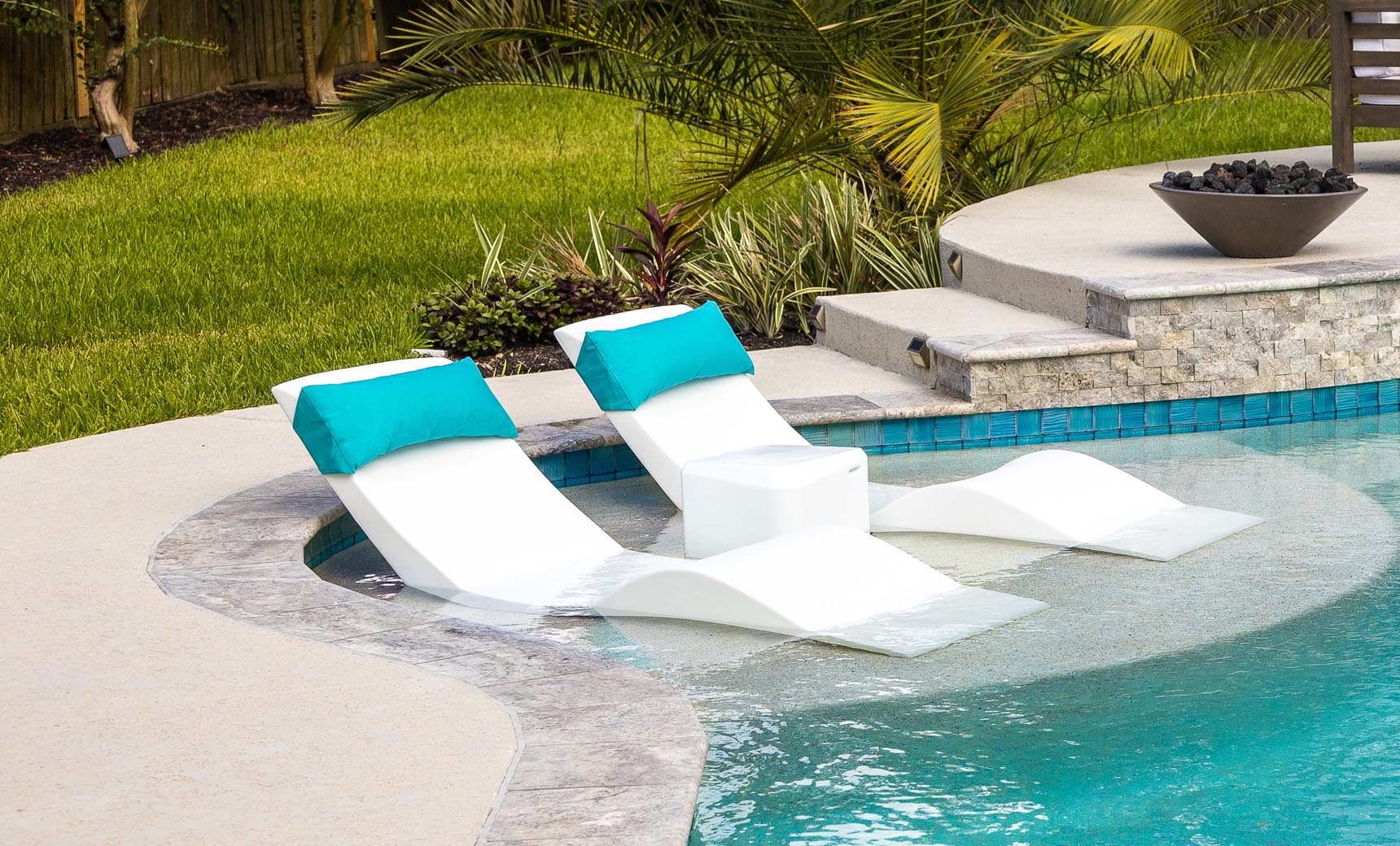 Pool Lounge Chair Set